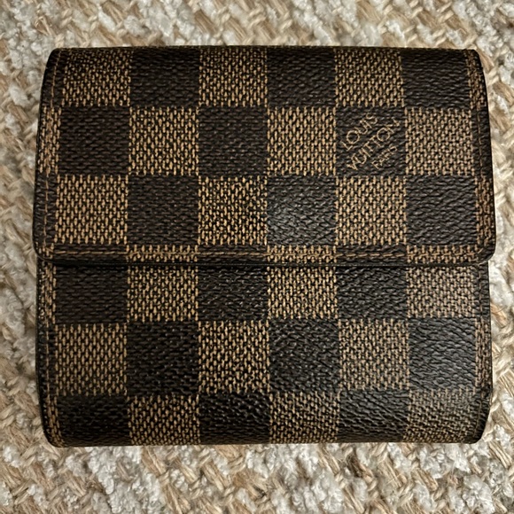 Louis Vuitton Wallet - Picture 2 of 15